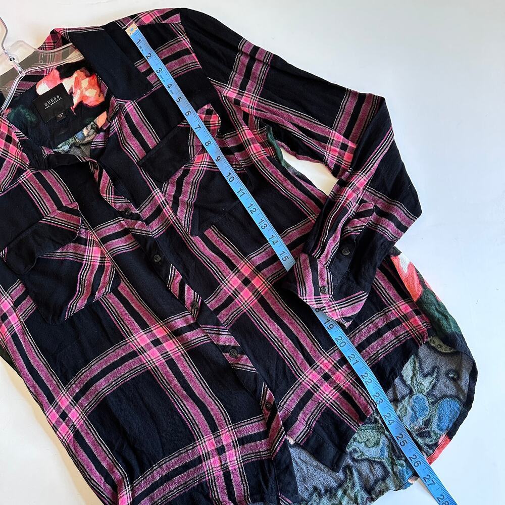 Guess Mixed Print Top Womens Medium Black Pink Plaid Floral Boho Button Shirt - Picture 8 of 8